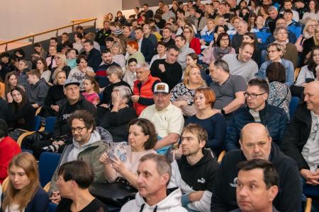 Naj športniki Kamnika za leto 2023 Lovro Planko in Maruša Mišmaš Zrimšek ter ekipa odbojkaric Calcit Volleya (11)